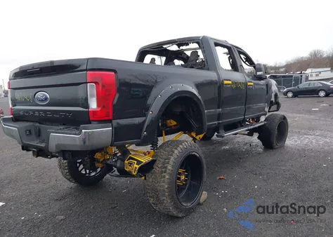 2017 Ford F-250 Xl z USA, uszkodzony, nr VIN 1FT7W2BT1HEB88767